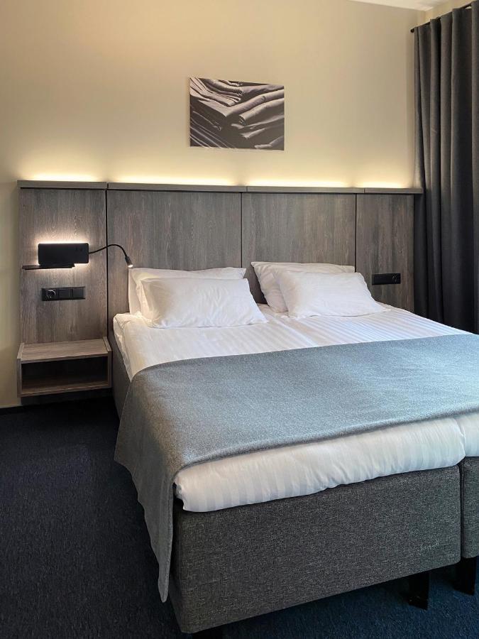 Brut Wine Hotel Зарасай Экстерьер фото